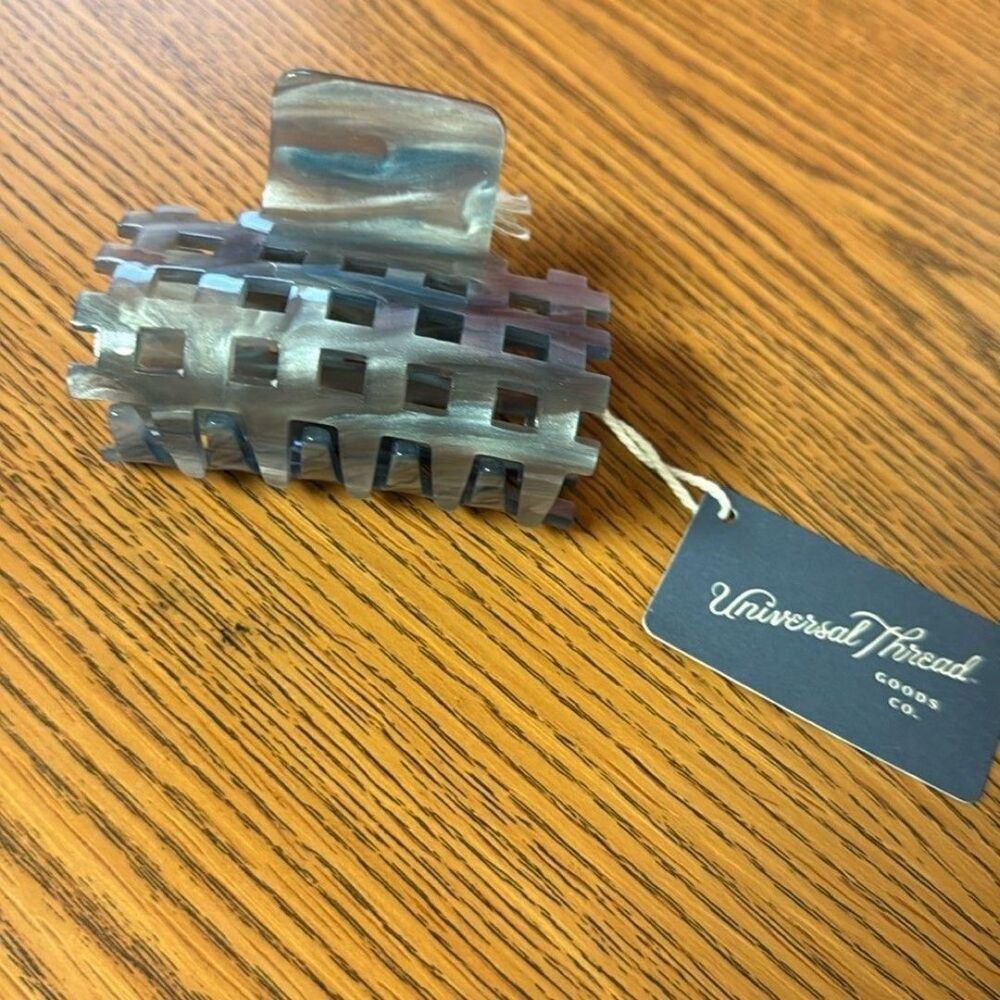 New Universal Thread Hair Banana Clip D16